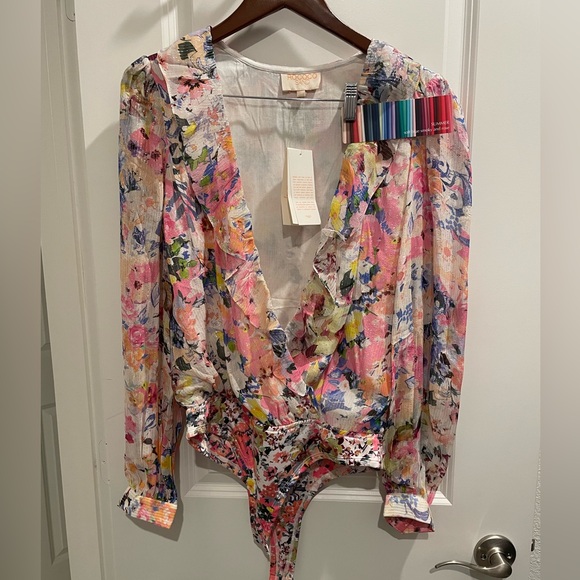 NWT Rococo Sand Floral Ruffle Bodysuit - Picture 2 of 3